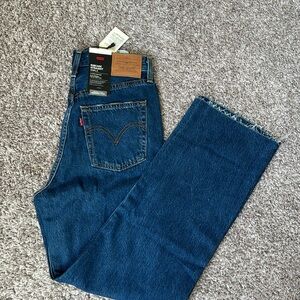 NWT Levi’s Ribcage Ankle Straight